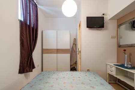 Apartmani Jelena Omiš Buitenkant foto